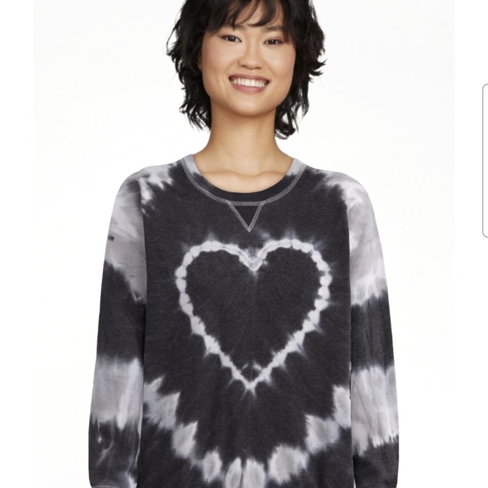 Black & Gray Women's Tye-Dye Sweatshirt with a Heart - XXS